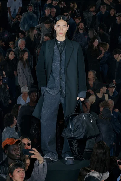 Look 12
